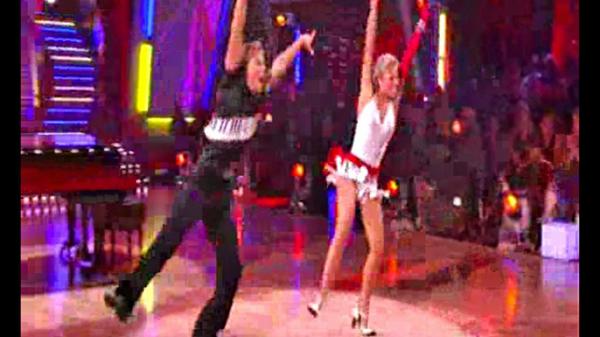 Julianne & Derek Hough Ignite The Crowd With Flaming "Great Balls of Fire" Dance