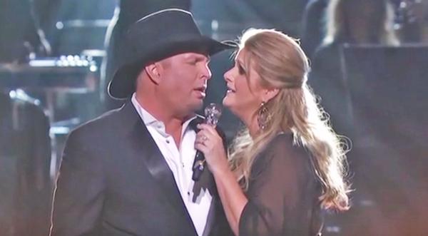 Garth & Trisha Steal The CMAs With Classic Country Duets