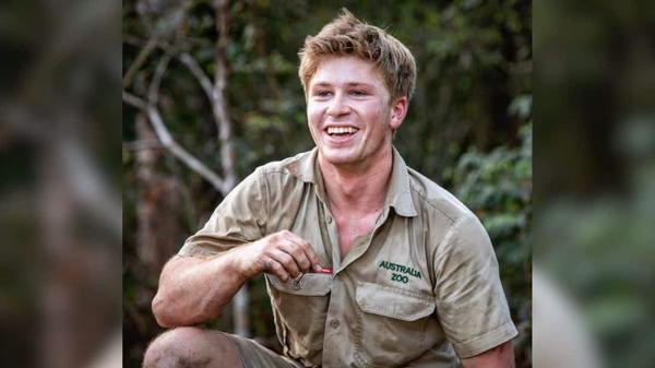 Robert Irwin Makes Red Carpet Debut With Girlfriend