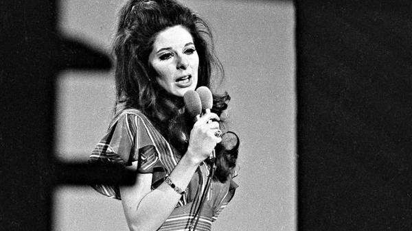 The Secret Life Of Bobbie Gentry & How She Vanished