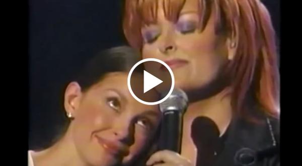 Ashley Judd Fights Back Tears As Big Sister Wynonna Sings Heartfelt Ballad