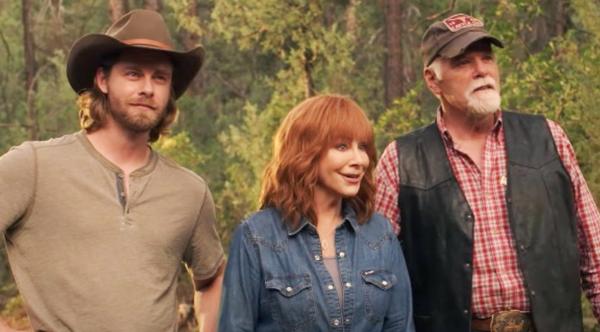 Reba McEntire’s Boyfriend Rex Linn Persuaded Her To Play “Dark” Character In “Big Sky”