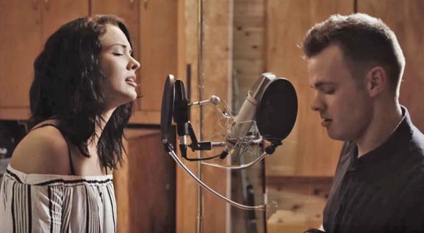 Young Couple Stuns With Unreal 'Tennessee Whiskey' Duet