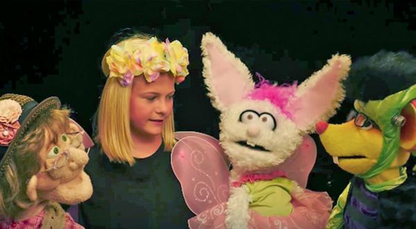 Darci Lynne & Her Puppet Pals Trick-Or-Treat At Jeff Dunham's House In Hysterical Skit