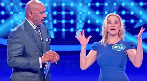 Kellie Pickler Can’t Stop Talking During ‘Family Feud’ And It’s Hilarious