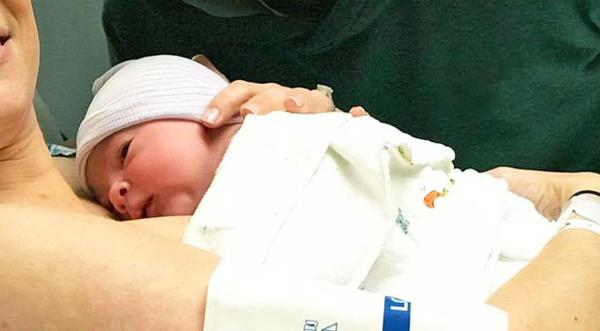 Lady Antebellum Member & Wife Welcome First Daughter Just In Time For Christmas