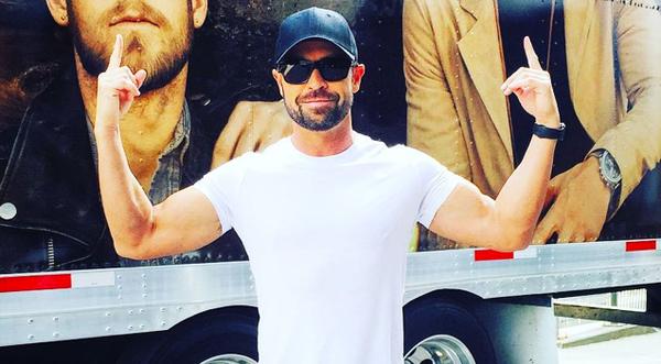 Major Country Music Figure Comes Out As Gay