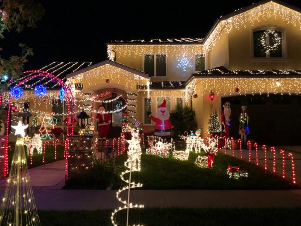 Rossmoor Christmas Lights Celebration Awards