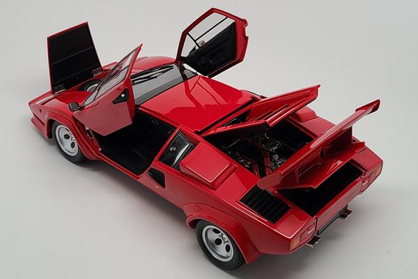 Lamborghini Countach 5000S | Highly Detailed 1:18 Scale Diecast Model Car | Kyosho