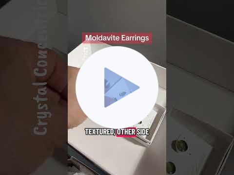 MOLDAVITE earrings (#CrystalConcentrics #Moldavite #Earrings)