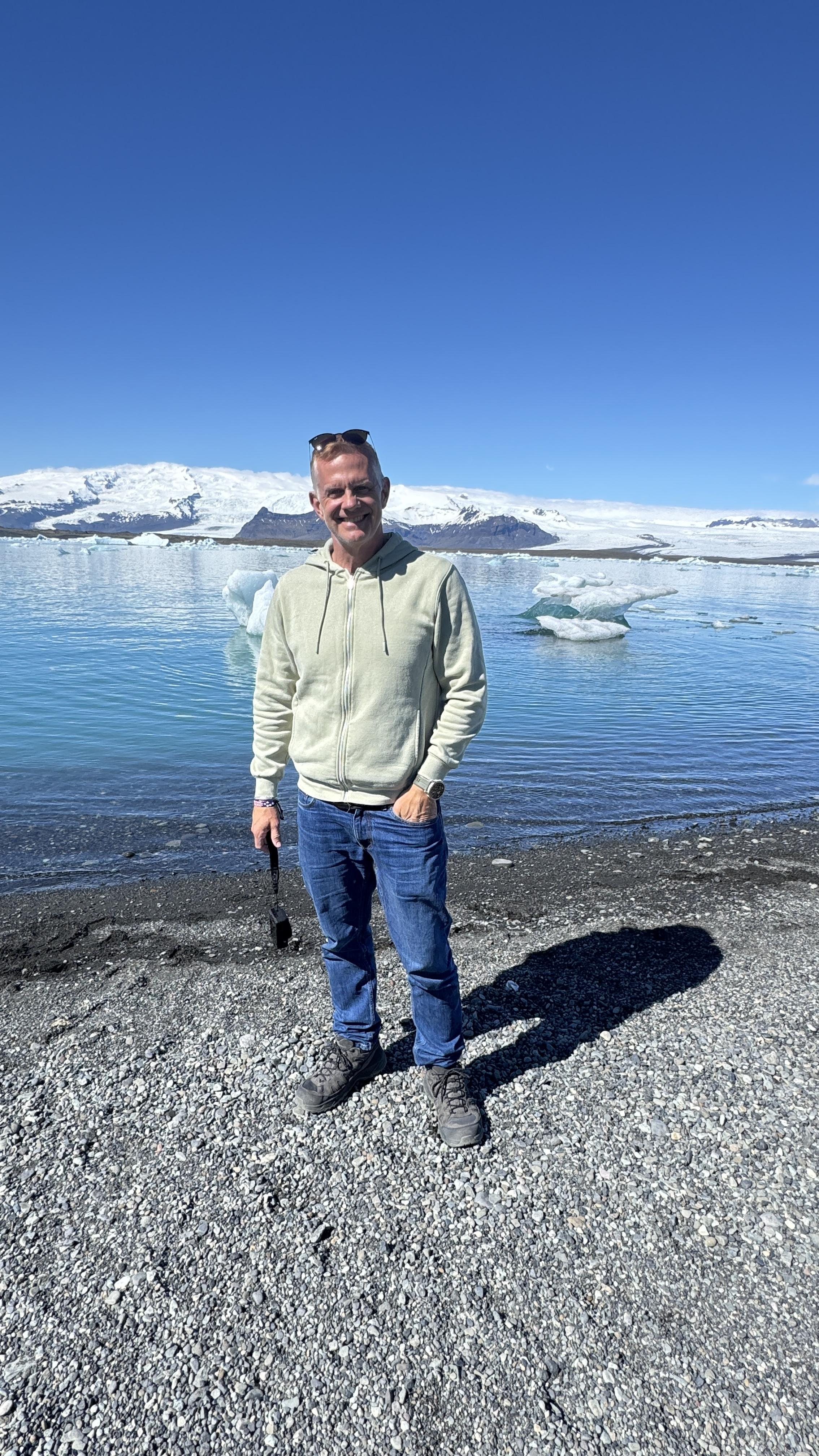 Portrait of Oskar Oskarsson, 25 years in IT, still inside corporate