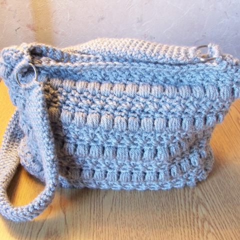 Puffy Seed Stitch Purse Crochet Pattern