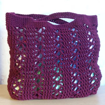Beach or Yarn Tote ~ FREE Crochet Pattern