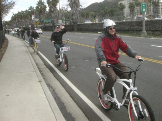 Electric bike group ride